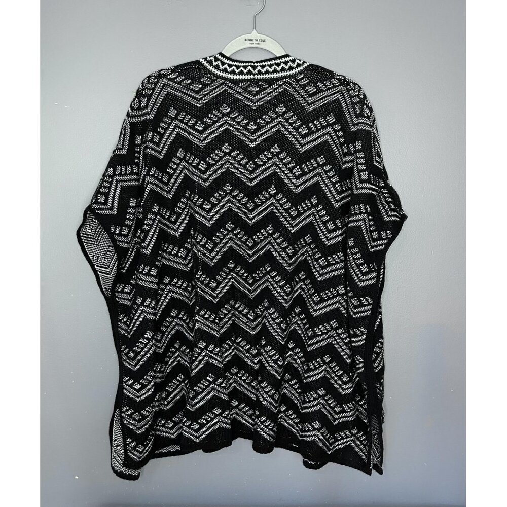 Eight Eight Eight Aztec Sweater Womens XL Black White Open Poncho Knit Cardigan - Picture 2 of 14